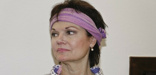 Veřejné rozloučení se zesnulou herečkou Simonou Postlerovou bude 14. května v 11:00 v Divadle na Vinohradech v Praze